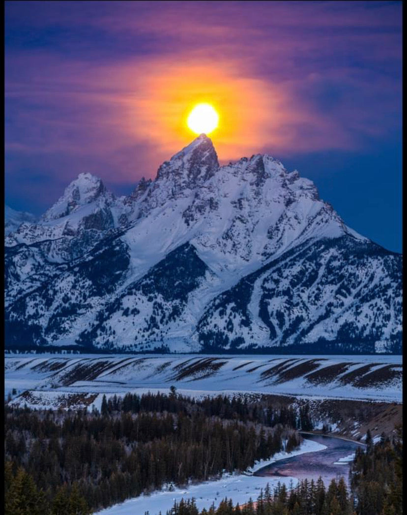 Mountain Majesty Canvas Prints